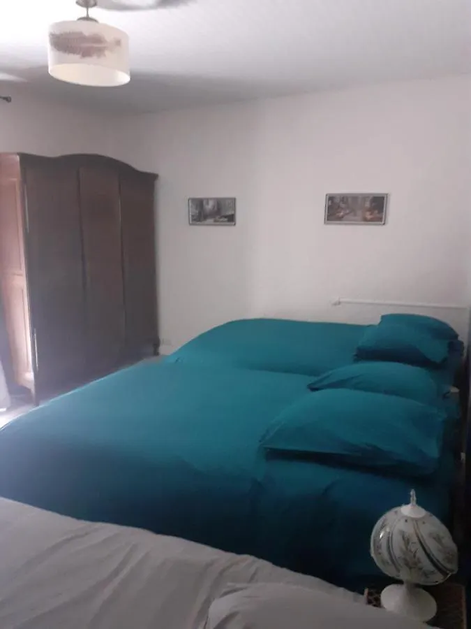 Holiday home Maison De Campagne A L'Etage Pierre-Chatel